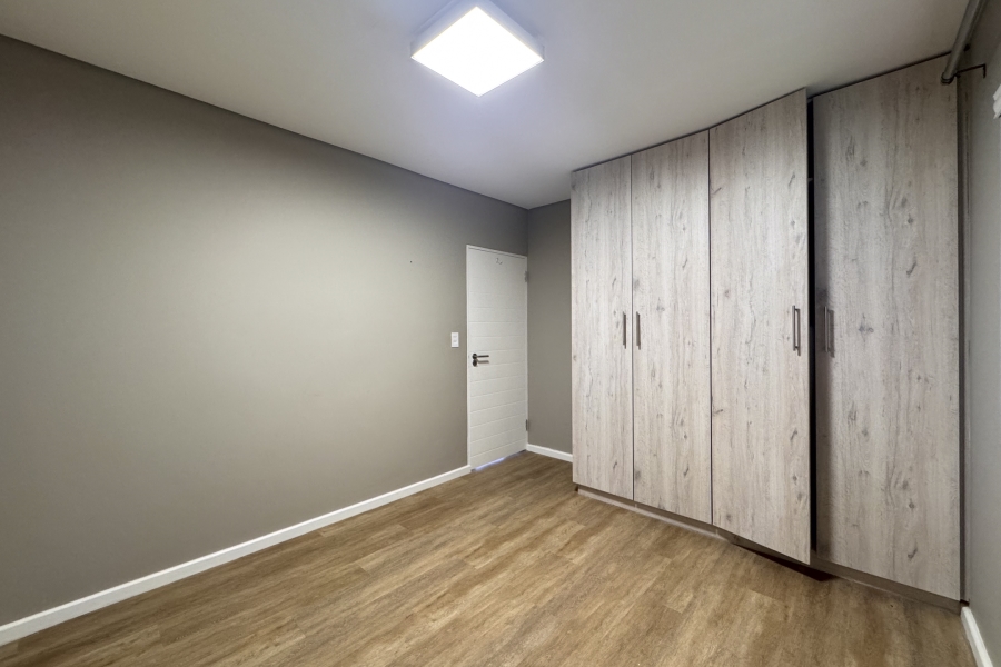 2 Bedroom Property for Sale in Olifantskop Western Cape